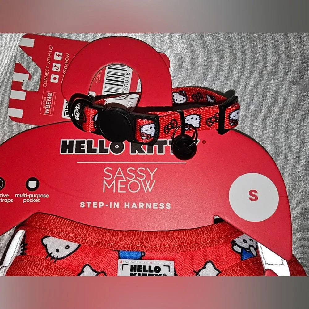 Sassy Meow Red Hello Kitty Step-in Harness, Collar and Matching Leash (S)